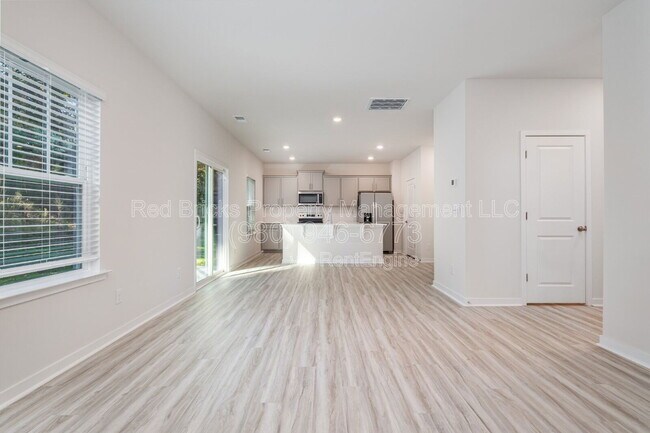 Building Photo - 142 Rustling Waters Dr