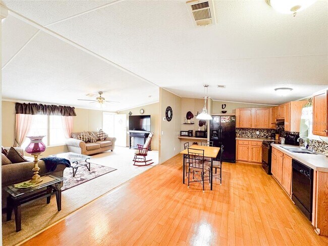 Building Photo - 3430 Morningside Dr