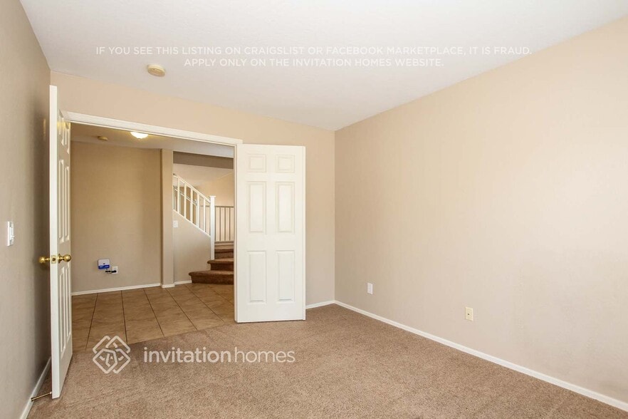 Building Photo - 13032 W Mauna Loa Ln