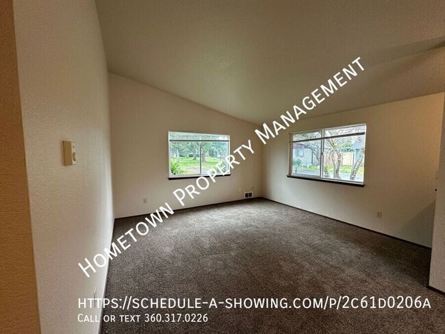 Building Photo - 640 Bavarian Ln SE