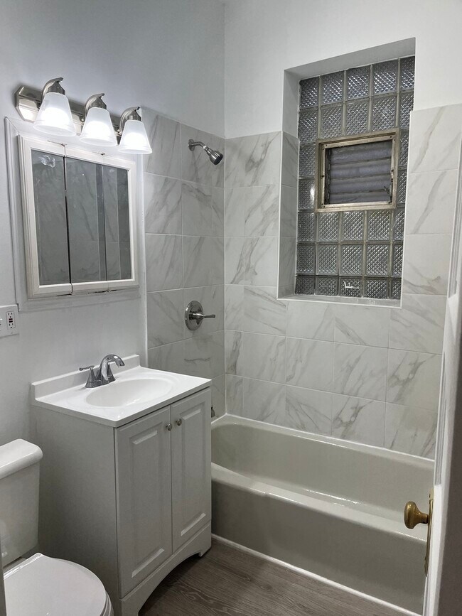 Building Photo - 7419 S INGLESIDE Ave