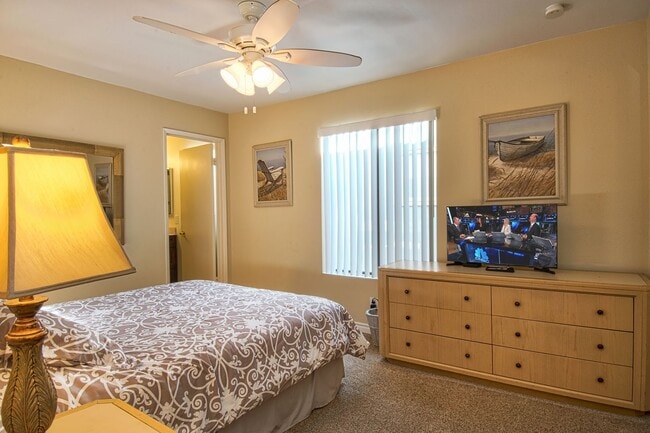 Building Photo - 414 E Oceanfront