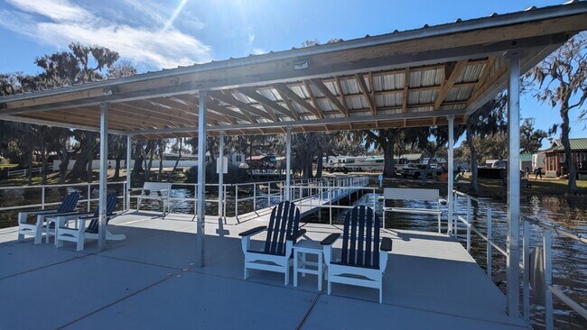 Building Photo - 279 Oak Harbor Camp