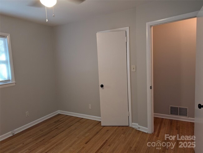 Building Photo - 448 E John St