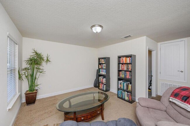 Building Photo - 43 Brandywine Rd