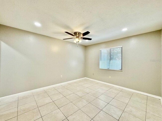 Building Photo - 2145 Corbin Pl