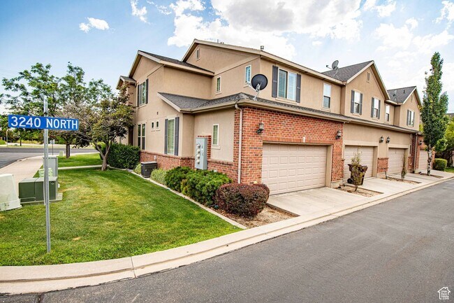 Primary Photo - Incredible Lehi Townhouse
