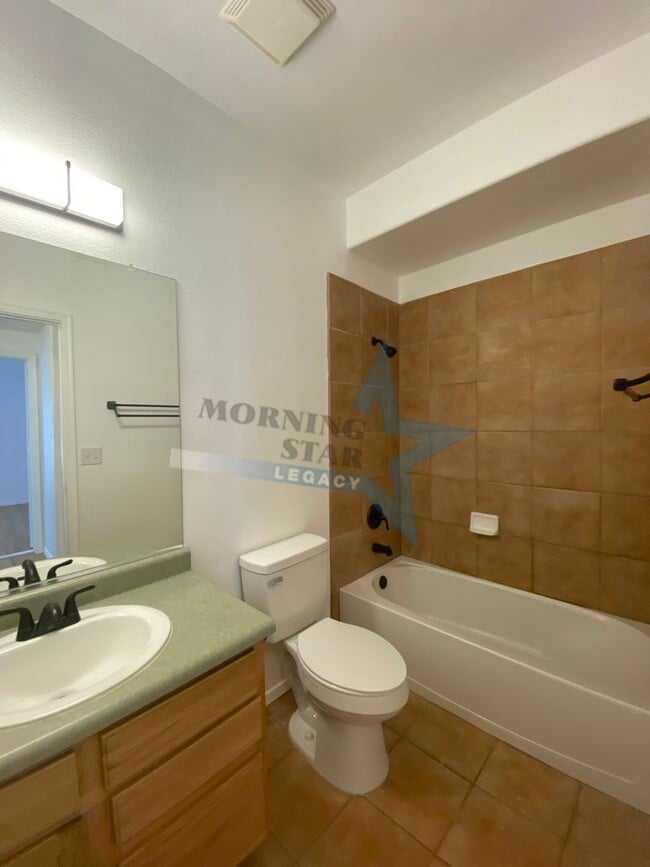 Building Photo - Charming 3 bedroom 2 bath home in Las Colinas