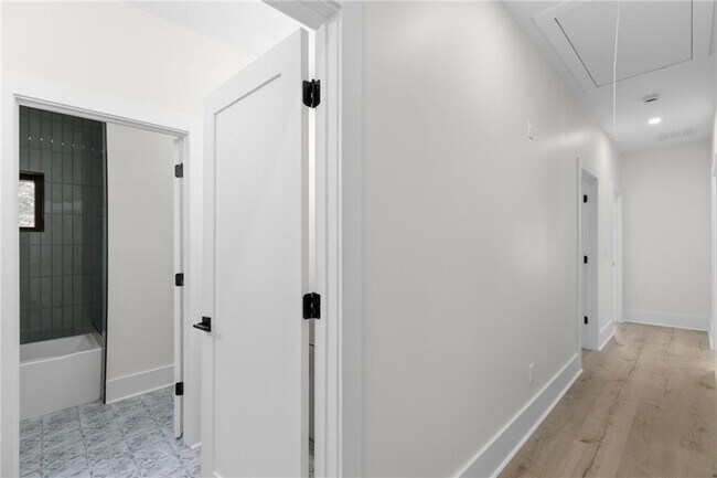 Building Photo - 2278 Tally Dr