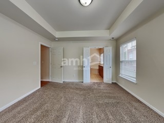 Building Photo - 936 Legacy Park Rd