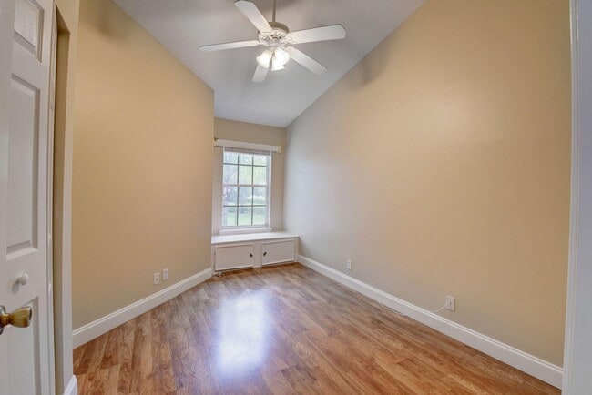 Building Photo - 9113 Tremezzo Ln
