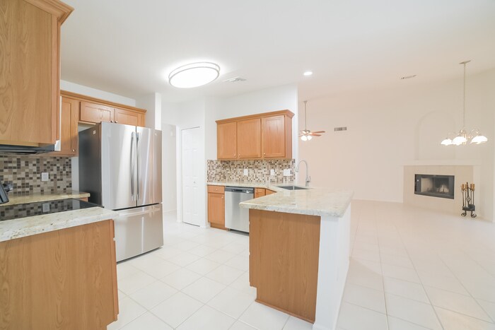 Building Photo - 17404 E Oro Grande Dr
