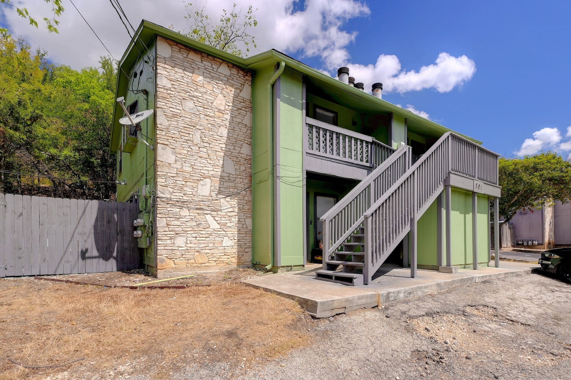 Building Photo - 801 Bracewood Cir