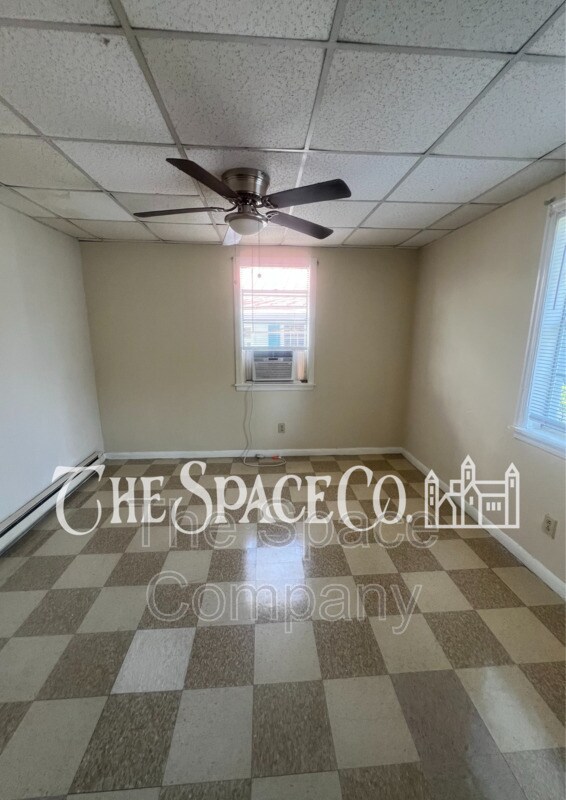 Building Photo - 49 Chapel St