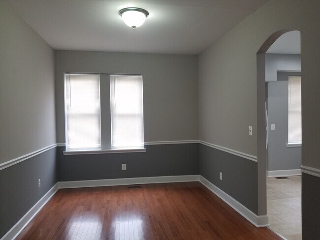 Building Photo - 522 Lyndhurst St