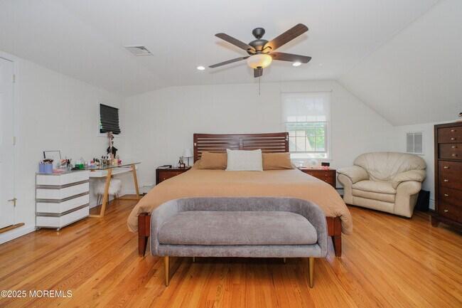 Building Photo - 209 Woodcrest Rd