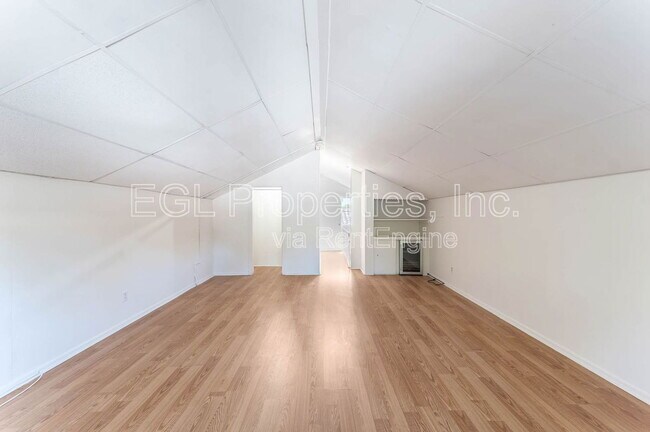 Building Photo - 1612 N Genesee Ave