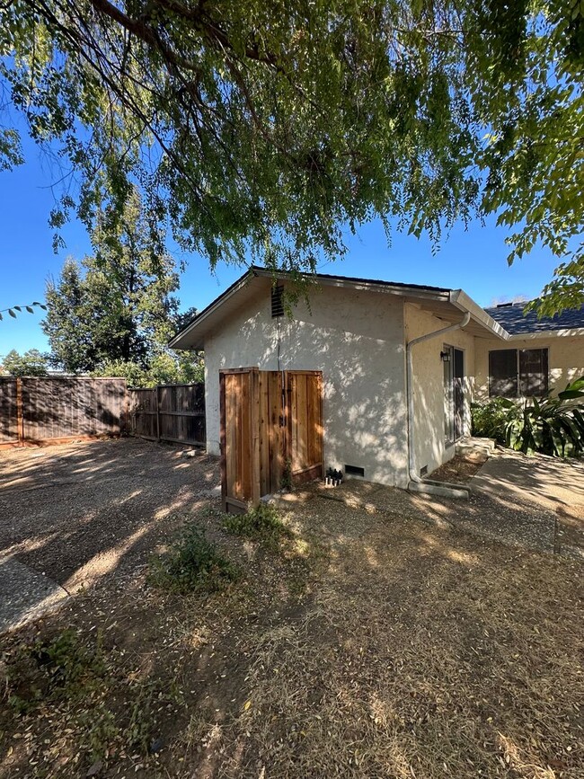 Building Photo - Beautiful home near the Almaden Country Club!