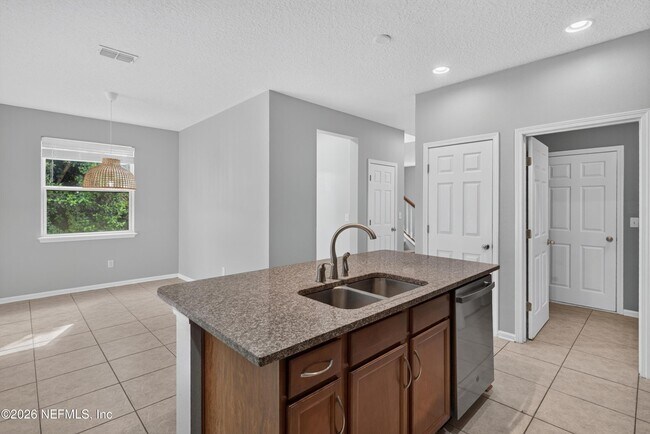 Building Photo - 13685 Goodson Pl