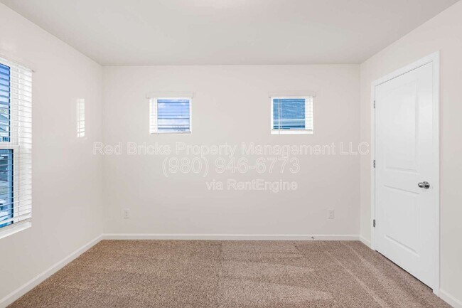 Building Photo - 240 Harpers Run Ln