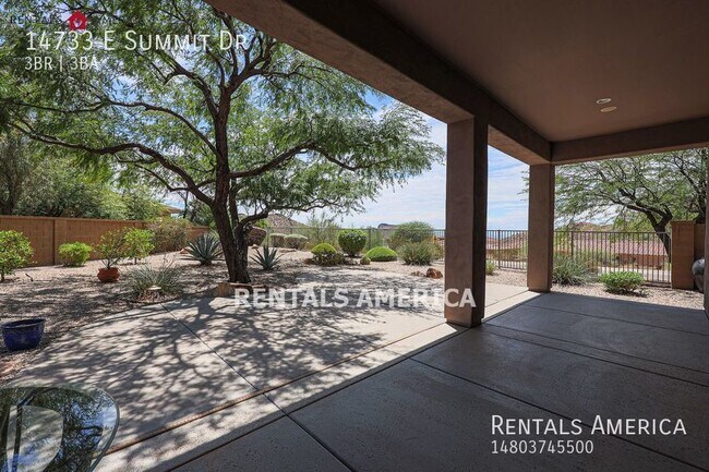 Building Photo - Beautiful 3-Bed/3-bath home in Fountain Hi...