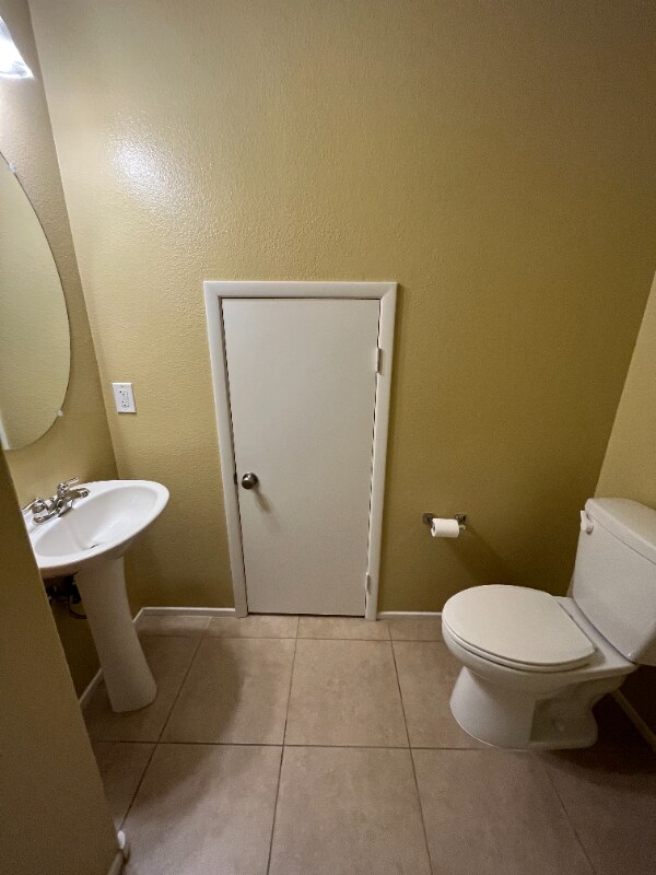 Building Photo - 9241 Valley Ranch Ave