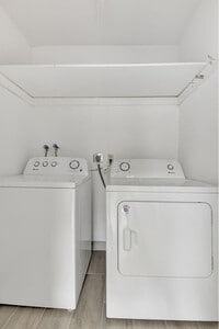 Building Photo - 126 Burgundy B