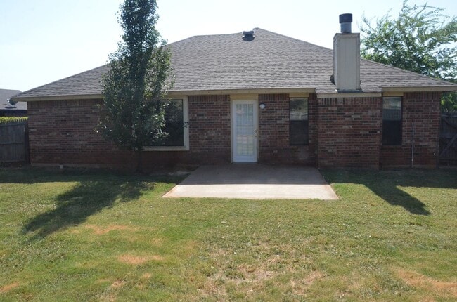 Building Photo - Great Home, Great Value