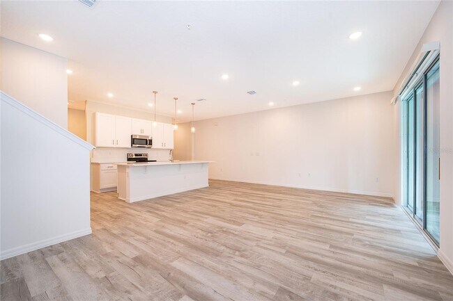 Building Photo - 5261 Luisa Ct