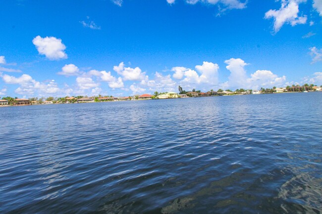 Building Photo - ** SMOKEHOUSE BAY OF MARCO ** 2/2 SEASONAL...