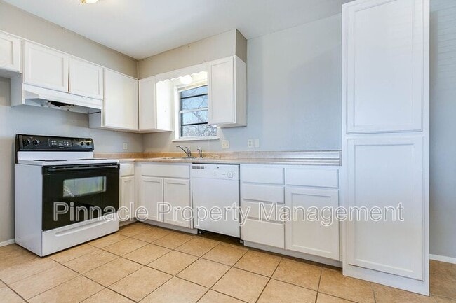 Building Photo - 1429 Austin St