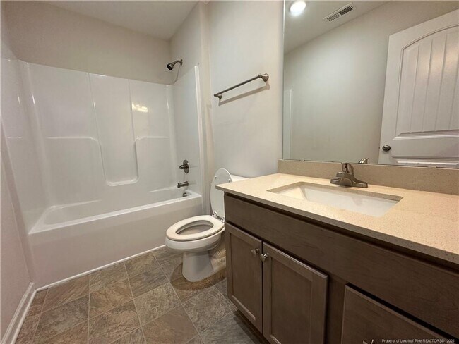 Building Photo - 158 Ledgebrook Ln
