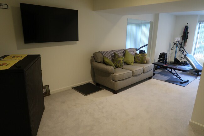 Building Photo - 4501 Deane Ct