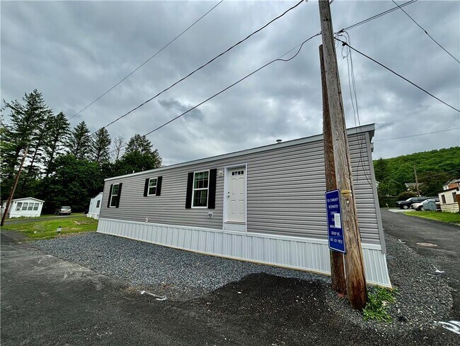 Primary Photo - 1 Court St