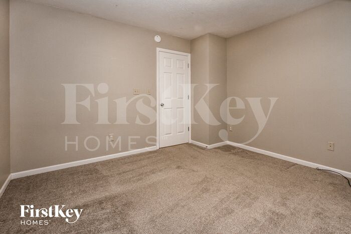 Building Photo - 8322 Southern Springs Dr