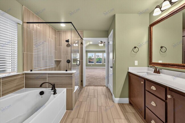 Building Photo - 1416 Alexander Dr