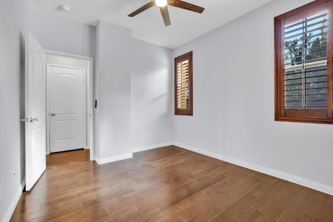 Building Photo - 1824 Peach Ct