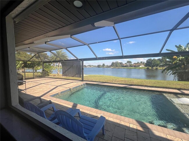 Building Photo - 470 Strasburg Dr