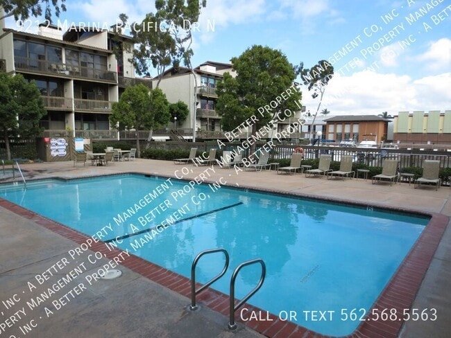 Building Photo - 9212 Marina Pacifica Dr N