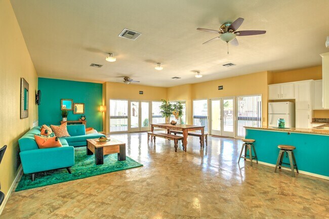Interior Photo - Shadow Mountain Apartments