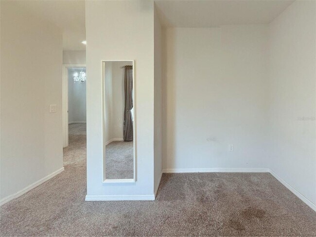 Building Photo - 1213 Grantham Dr