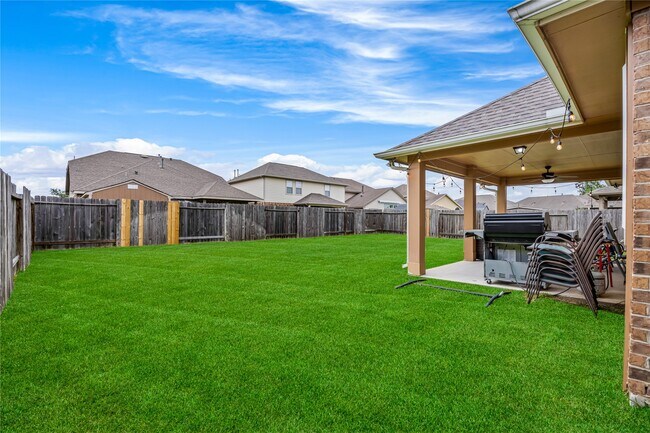 Building Photo - 7030 Villa Mountain Ln