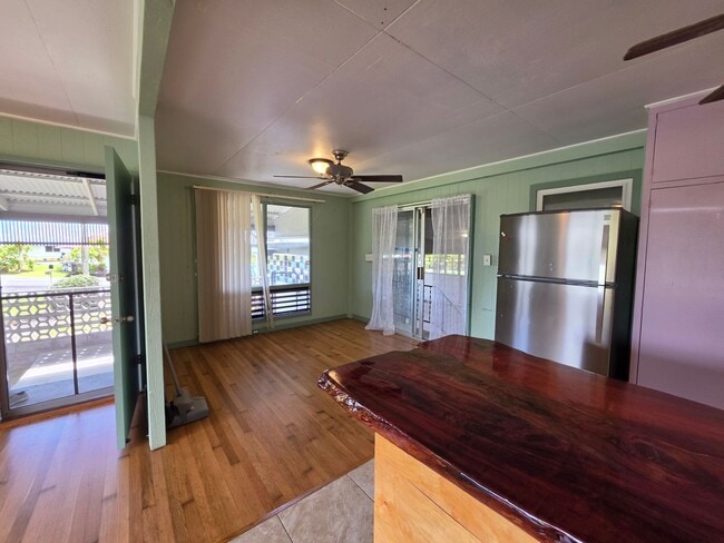Building Photo - Available July 1 | Flexible 5-Bedroom Layout | 3.5BA Home | Secured Carport