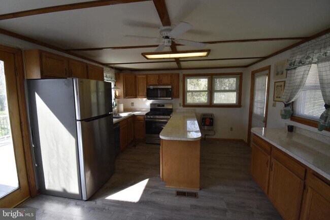 Building Photo - 3931 Dominion Dr