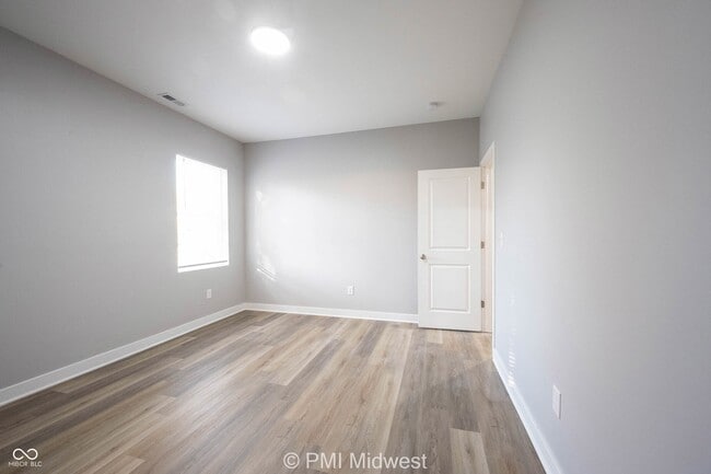 Building Photo - 1825 Montcalm St