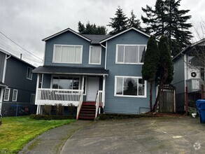 Building Photo - Large Seattle Home for rent!