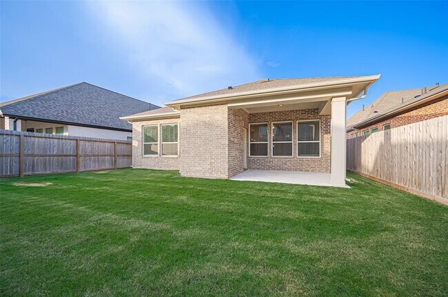 Building Photo - 231 Amaranth Wy