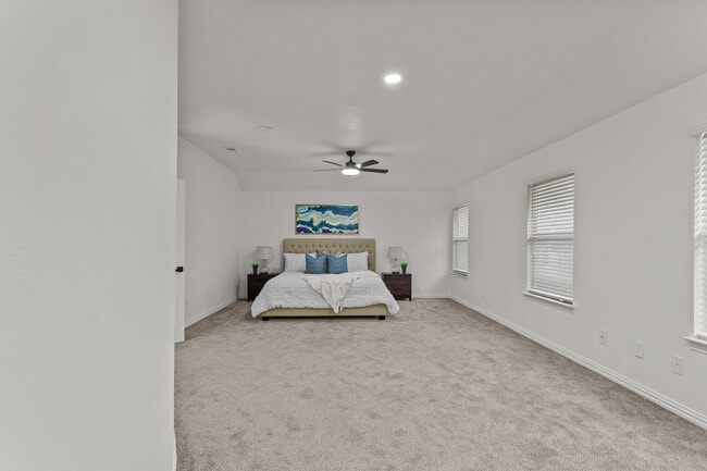 Building Photo - 5031 Enclave Ct