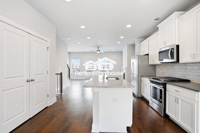 Building Photo - 2177 Wiggins Walk