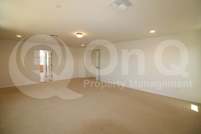Building Photo - 779 W Calle La Bolita